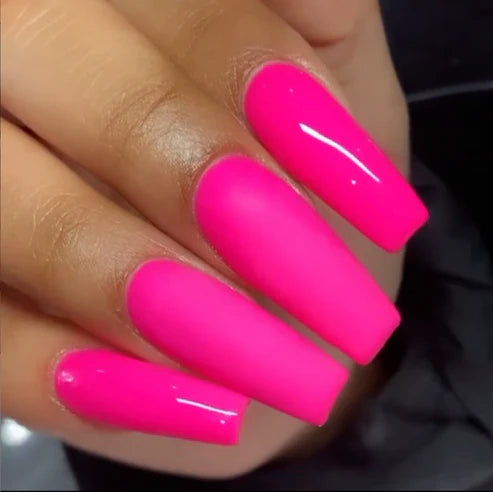 DND Gel Polish #640 | Barbie Pink