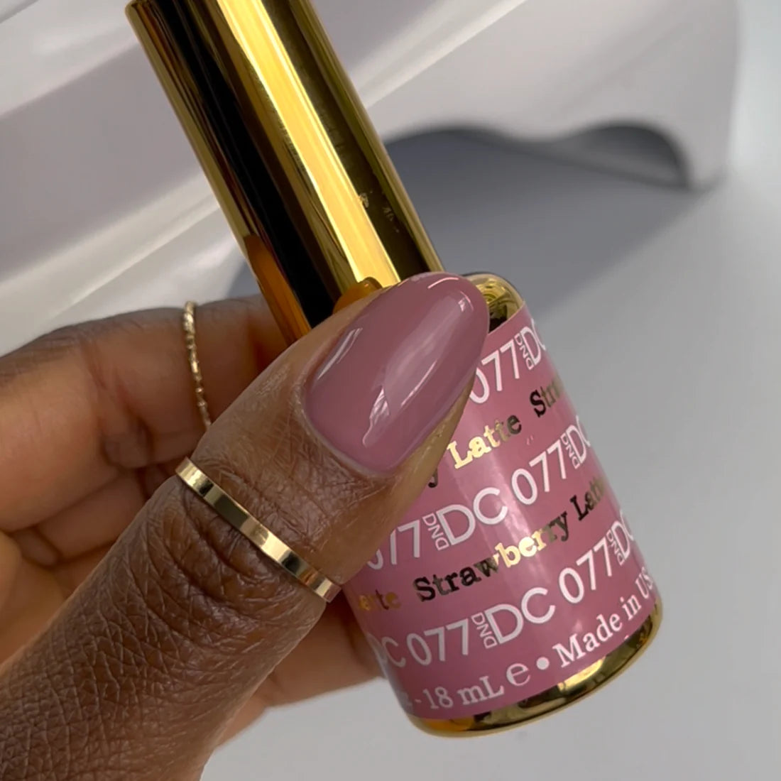 DC Gel Polish #077 | Strawberry Latte