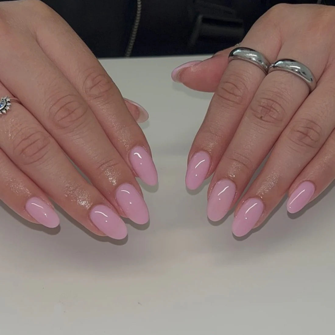 DND Gel Polish #449 | First Kiss
