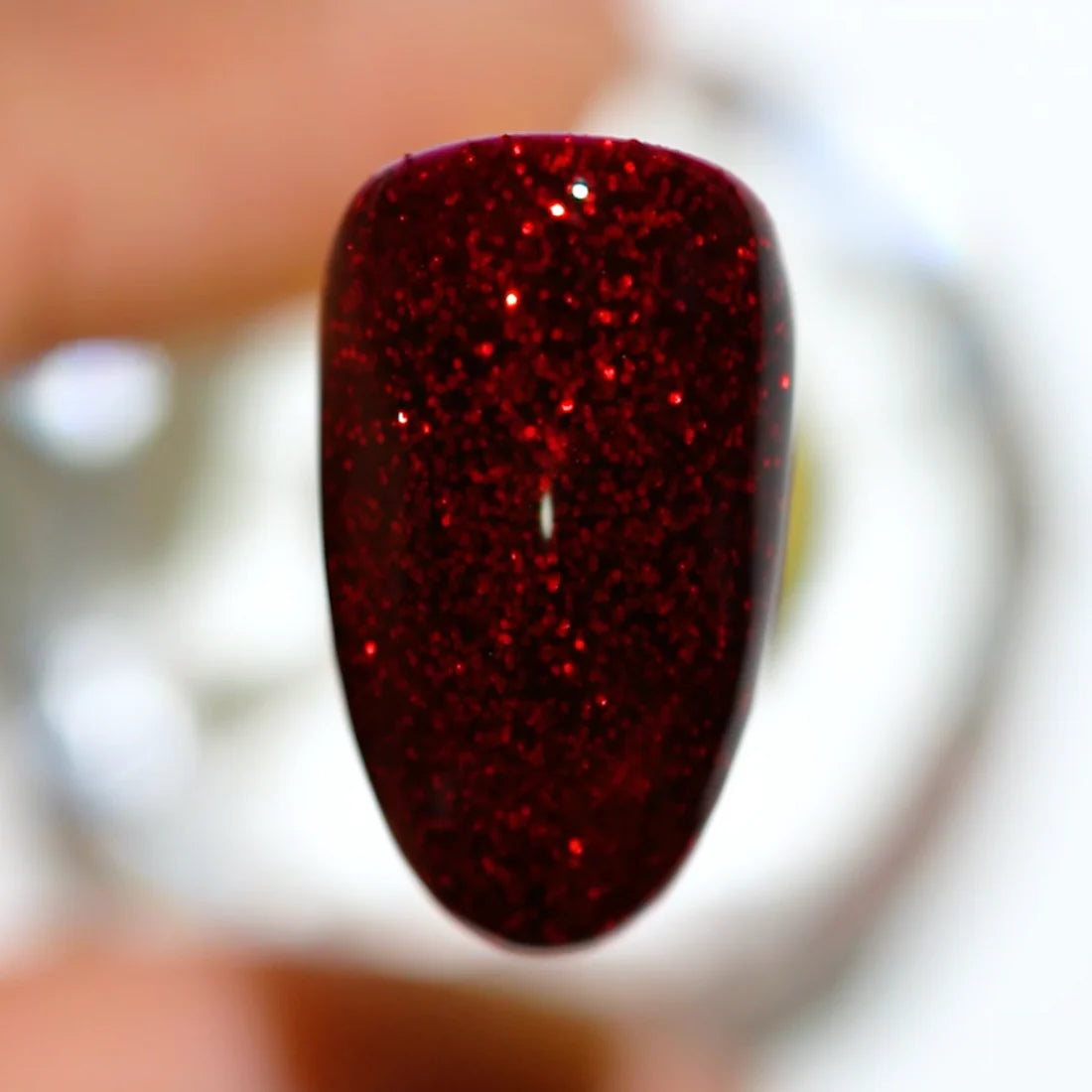 DND Gel Polish #548 | Red Carpet