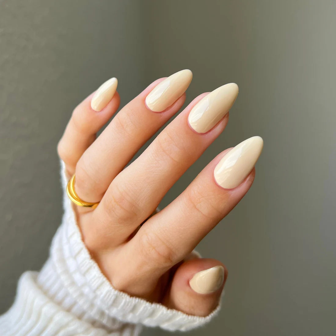 DND Diva Gel Polish #052 | Biscuits N’ Honey