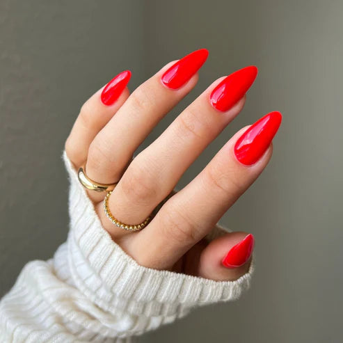 DND Diva Gel Polish #160 | DIVA Red