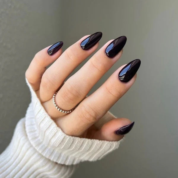 DND Diva Gel Polish #254 | Vampire’s Kiss