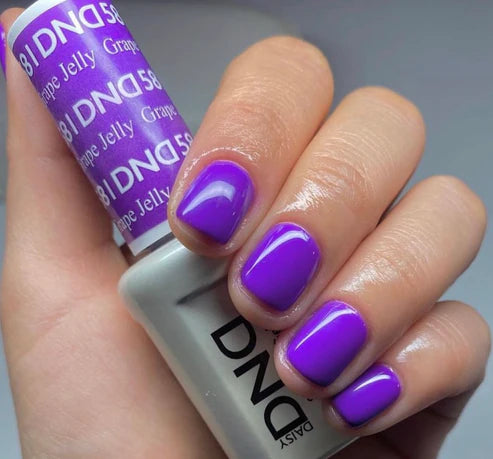 DND Gel Polish #581 | Grape Jelly