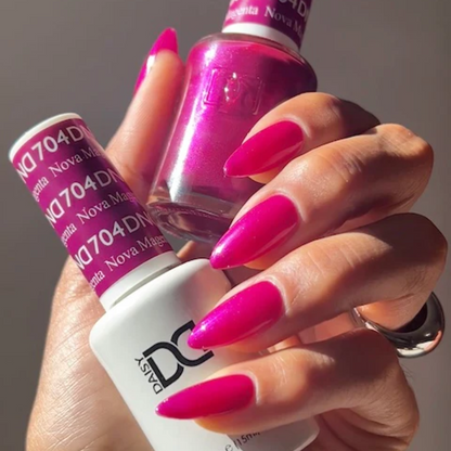 DND Gel Polish #704 | Nova Magenta