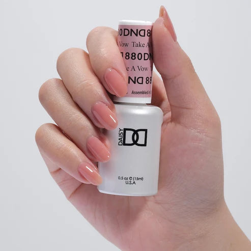 DND Gel Polish #880 | Take A Vow