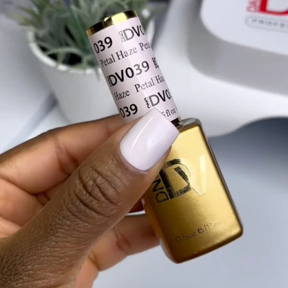 DND Diva Gel Polish #039 | Petal Haze