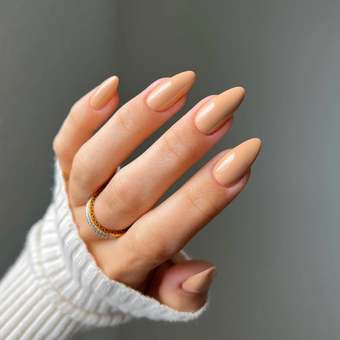 DND Diva Gel Polish #072 | Chai Latte