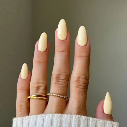 DND Diva Gel Polish #085 | Banana Cream
