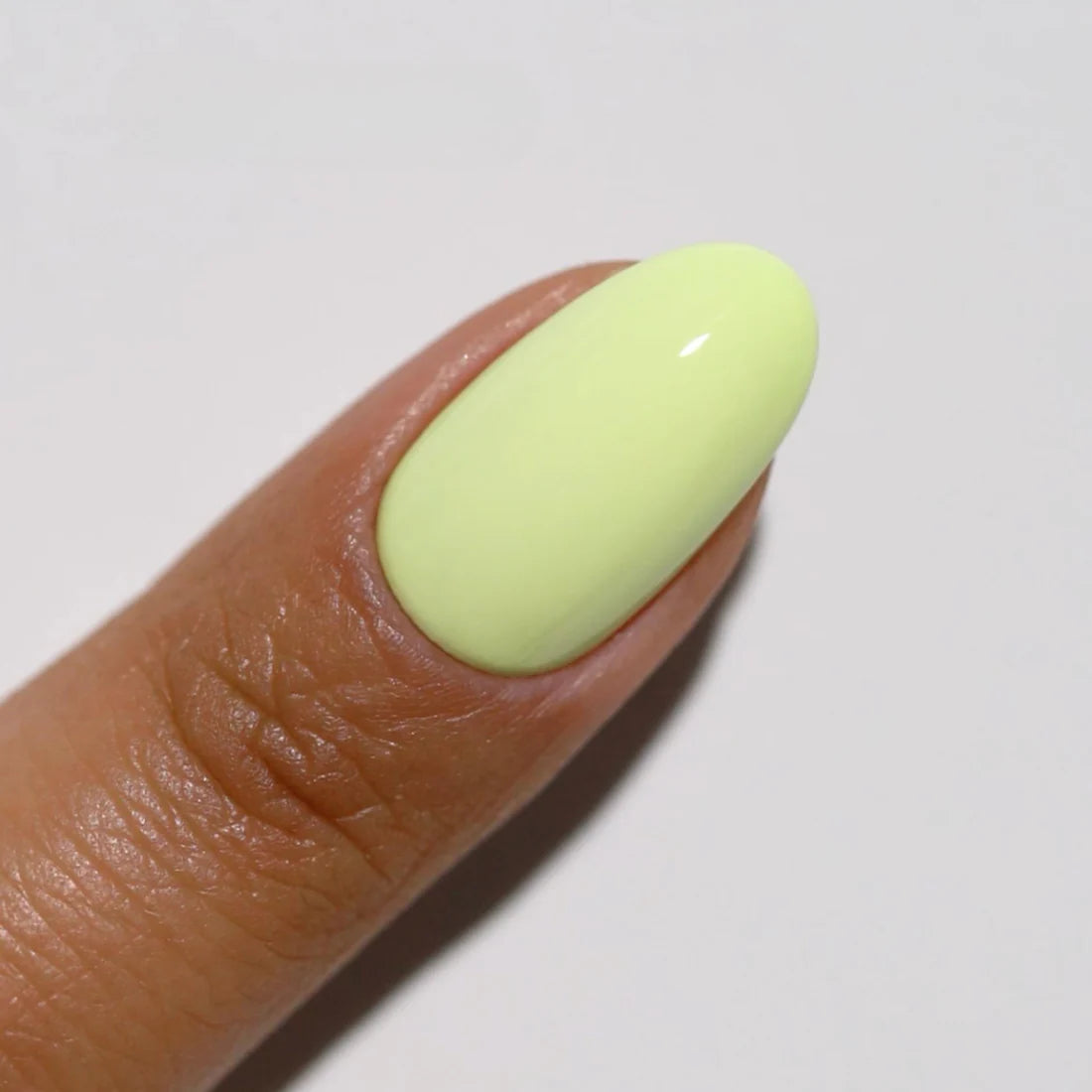 DND Diva Gel Polish #106 | Pistachio Lemonade