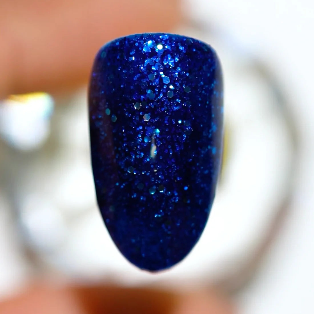 DND Gel Polish #583 | Blue Amber