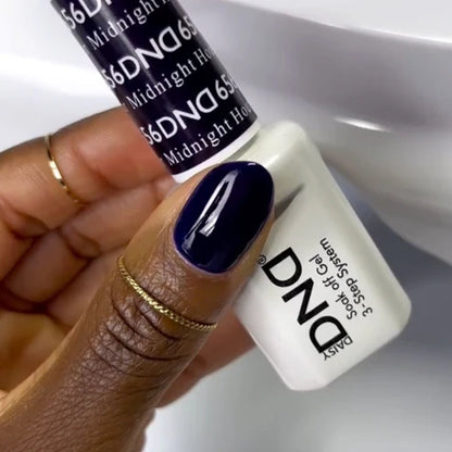 DND Gel Polish #656 | Midnight Hour