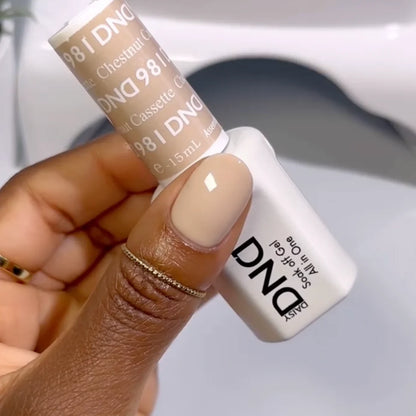 DND Gel Polish #981 | Chestnut Cassette