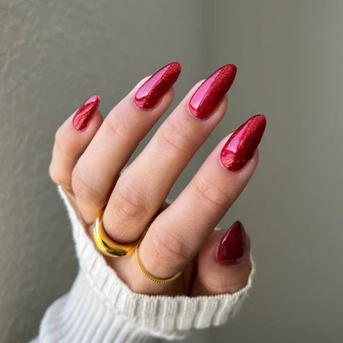 DND Diva Gel Polish #035 | Sip N’ Glitz