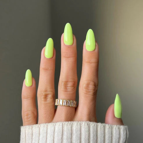 DND Diva Gel Polish #117 | Dewy Limeade