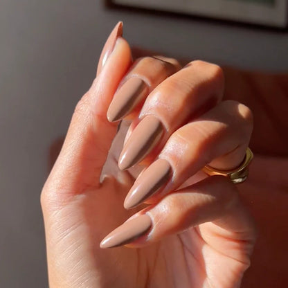 DND Diva Gel Polish #267 | Almond Toffee