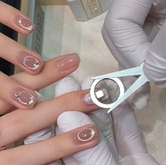 Scissor Cat Eye Nail Magnet