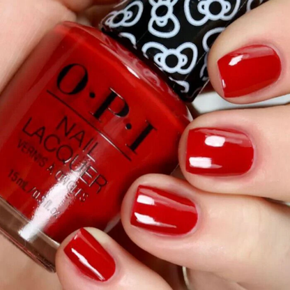 HR L05 | A Kiss On The Chic (OPI Clearance)